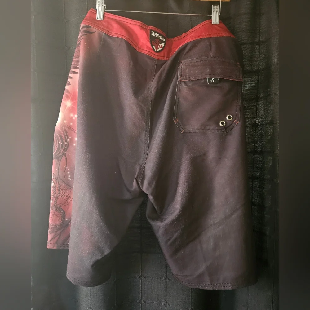 Affliction Board Shorts Men’s 42 Red Black Crow Dragon Graphic Swim Trunks